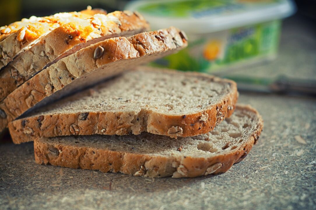 A dieta para o tipo sanguíneo 4 permite incluir pão integral em sua dieta. 